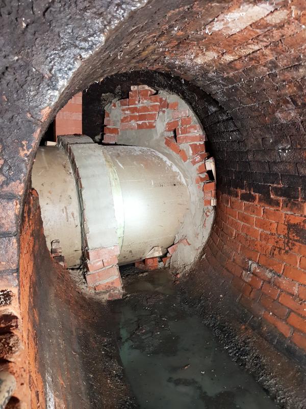 Galeria REABILITAÇÃO DE GALERIA DE ÁGUAS PLUVIAIS E SANEAMENTO - HAMBURGO, ALEMANHA