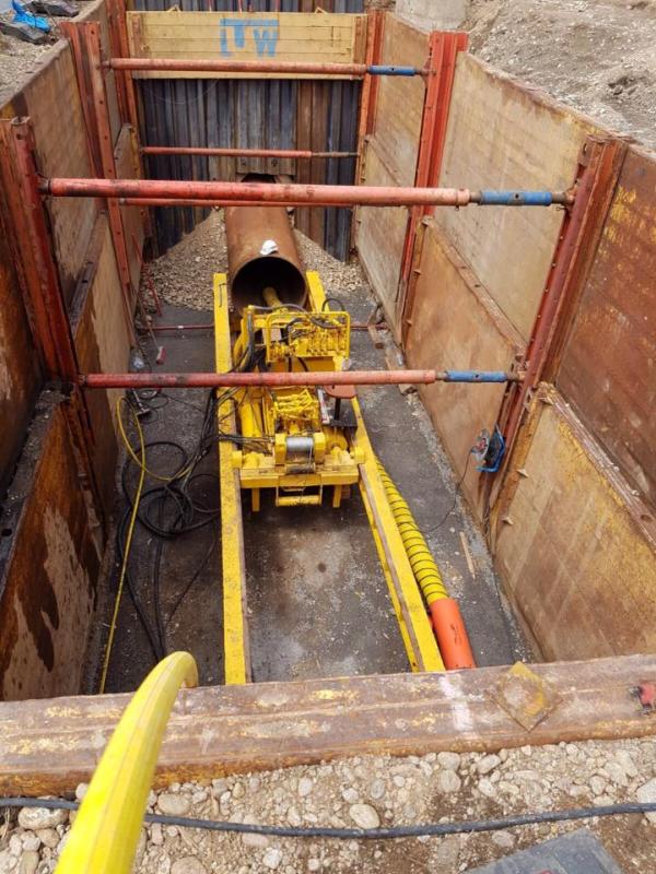 Galeria TRAVESSIA DE ESTRADA PRINCIPAL EM FRAIBURGO